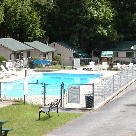 Lincoln Log Colony Hotell Lake George Rum bild