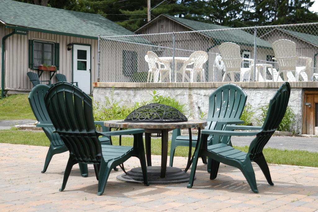 Lincoln Log Colony Hotell Lake George Rum bild