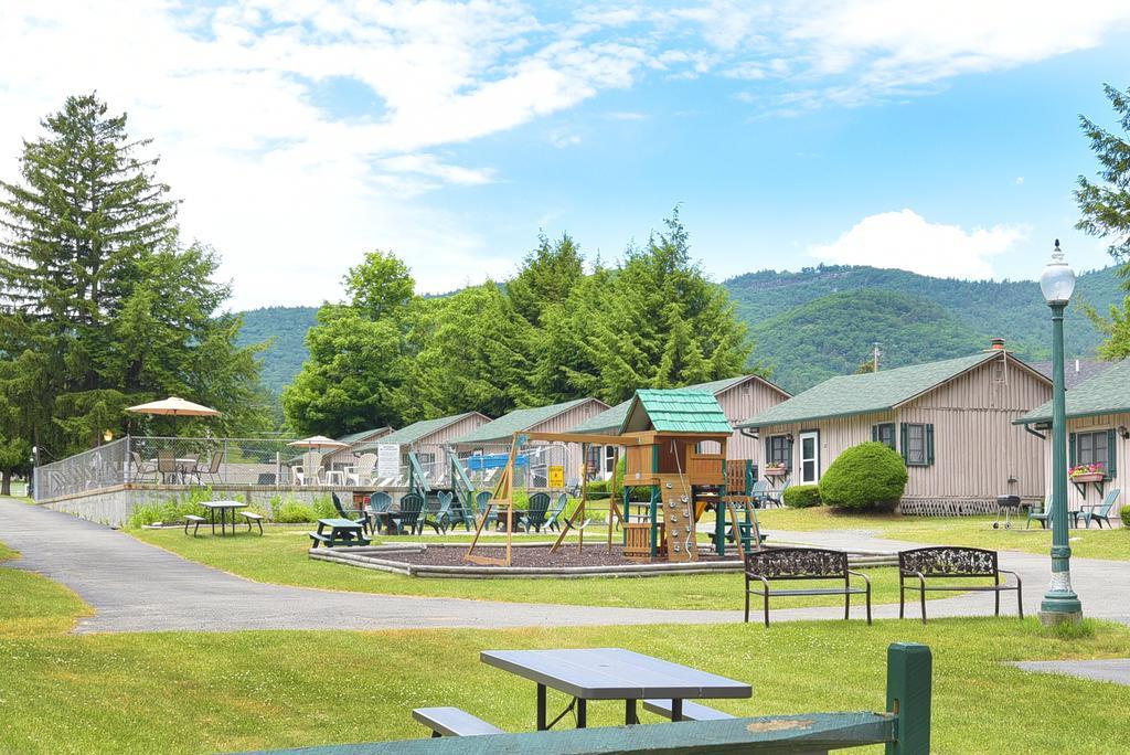 Lincoln Log Colony Hotell Lake George Exteriör bild